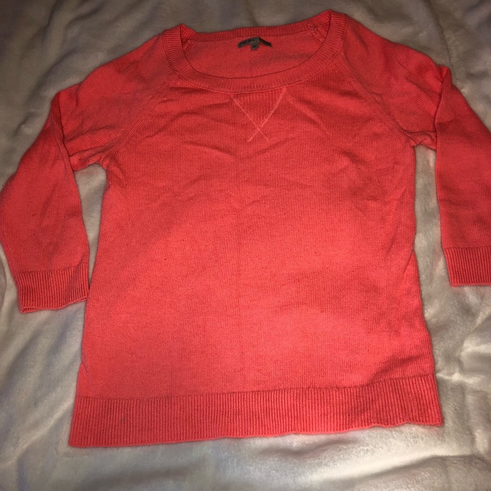 Gap sweater